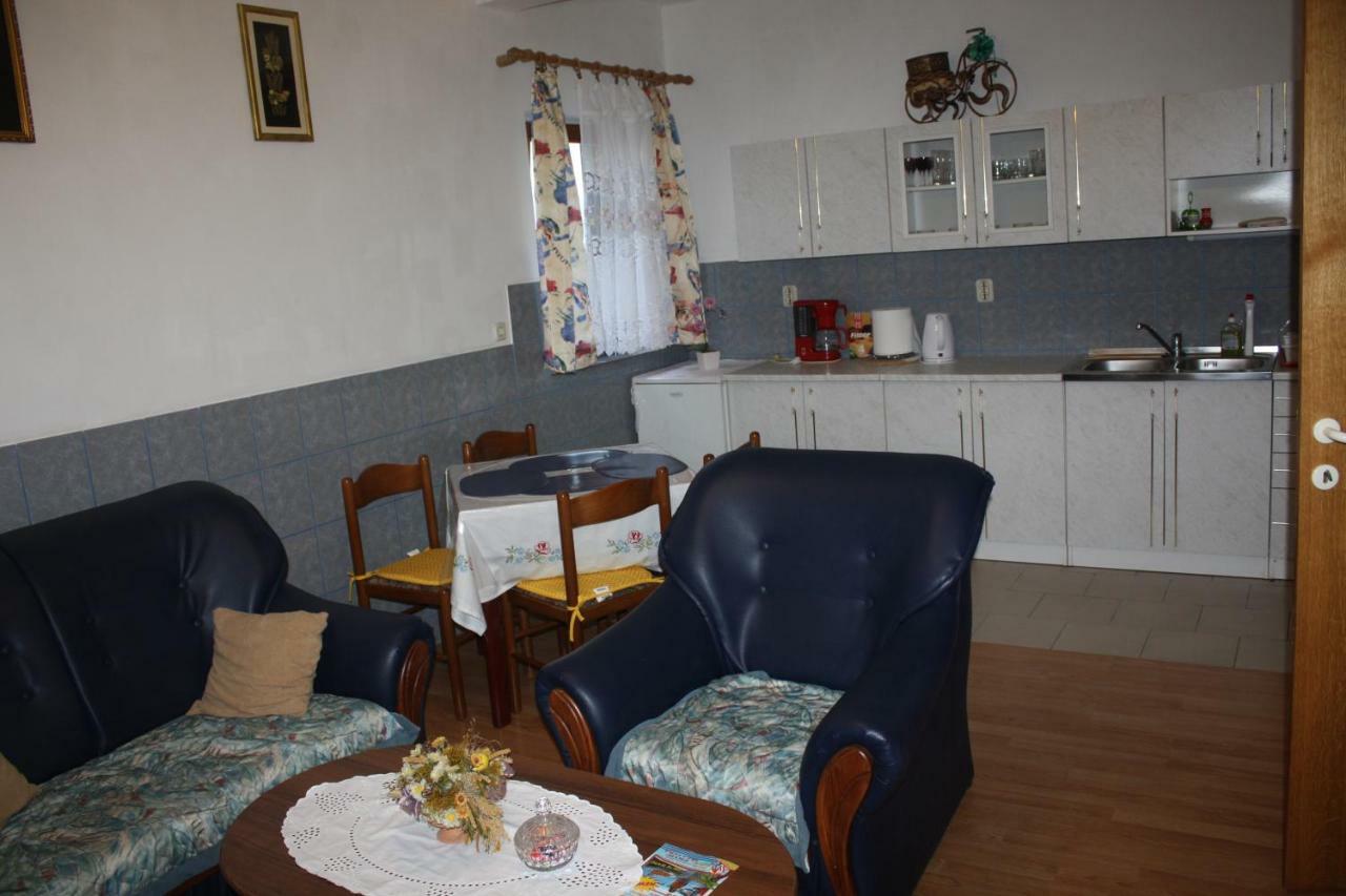 Toni I Kristina Apartment Baska  Exterior photo